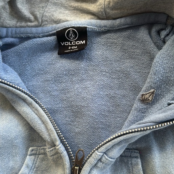 Volcom baby onesie 3-6 M - Picture 7 of 7